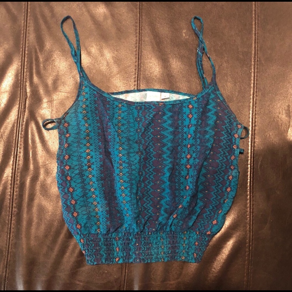 Crop top